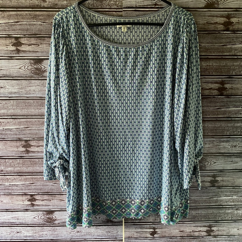 Max Studio Women's Long-Sleeved Top Size 3X White Blue Green Tie-Detail